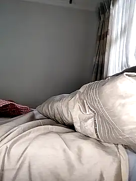 Snapshot of Fancy-Face26 chatting on December 21, 1:29 pm Fancy-Face26 online show from December 21, 1:29 pm