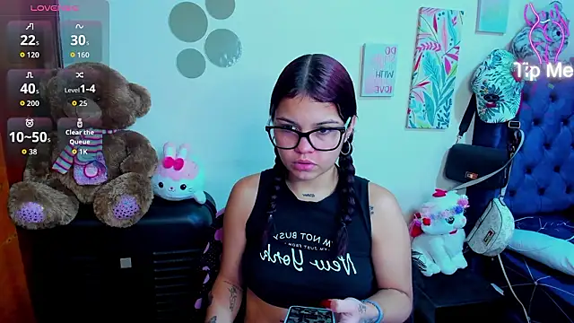 Emma boo online show from February 2, 3:33 pm