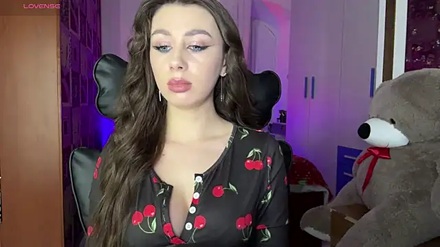 SweetCherry  N online show from January 11, 9:20 pm