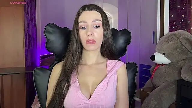 Snapshot of SweetCherry__N chatting on June 5, 10:10 am SweetCherry N online show from June 5, 10:10 am