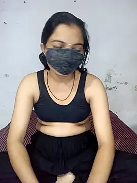 Snapshot of savita1010@xh chatting on November 11, 4:45 am savita1010xh online show from November 11, 4:45 am