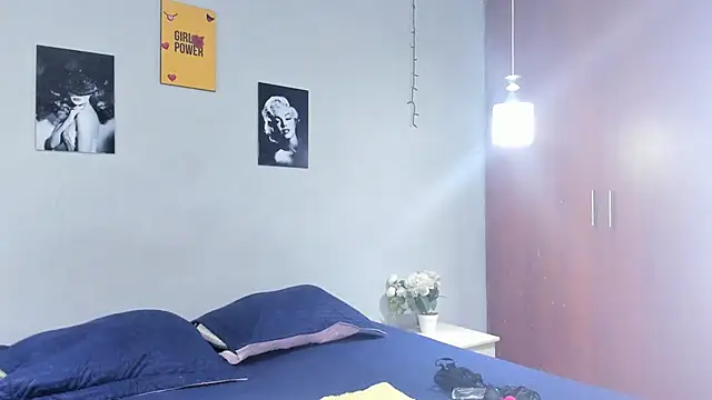 sexynova 93 online show from January 31, 7:45 pm