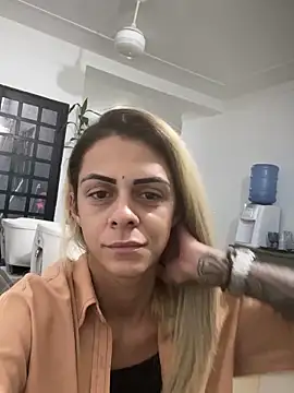 Snapshot of sabrinaneves chatting on December 13, 8:14 pm sabrinaneves online show from December 13, 8:14 pm