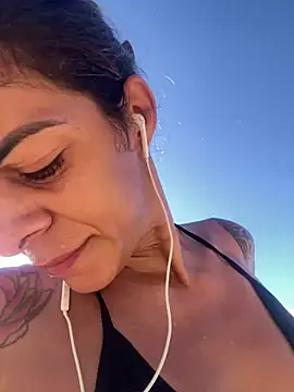 sabrinaneves online show from March 16, 11:03 am