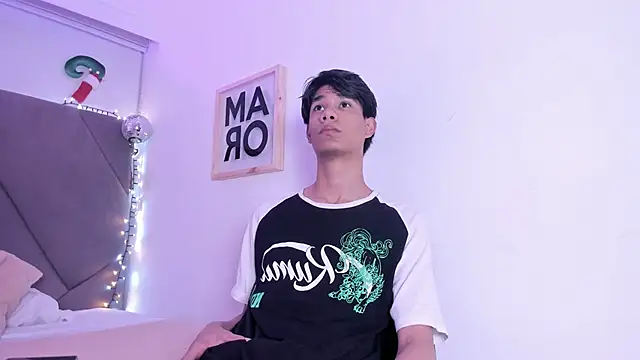 Snapshot of michael_vidal chatting on November 18, 8:02 pm michael vidal online show from November 18, 8:02 pm