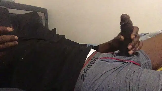 Trini2600 online show from February 16, 12:56 pm