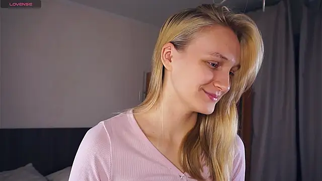 DierdreJacobsohn online show from November 18, 6:40 am