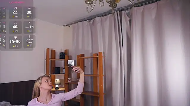 DierdreJacobsohn online show from December 17, 6:30 am