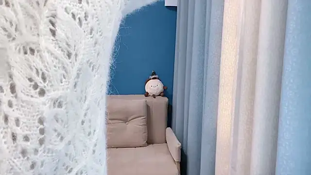 ella55-- online show from December 19, 1:12 am