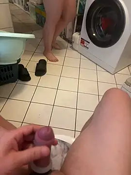 Teeny-Slut18 online show from June 30, 5:19 am