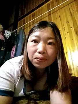 julybe online show from May 3, 2:34 pm