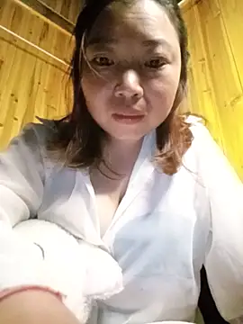 julybe online show from May 25, 2:56 pm