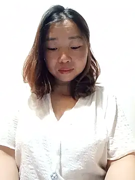 julybe online show from June 12, 4:06 pm