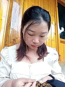 julybe online show from July 21, 10:28 am