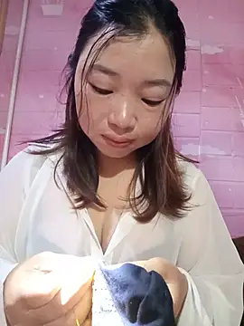 julybe online show from July 29, 2:32 am