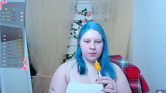 Snapshot of FoxPlayXX chatting on May 11, 4:04 pm FoxPlayXX online show from May 11, 4:04 pm