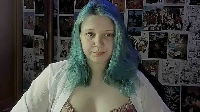 Snapshot of FoxPlayXX chatting on June 5, 9:42 pm FoxPlayXX online show from June 5, 9:42 pm
