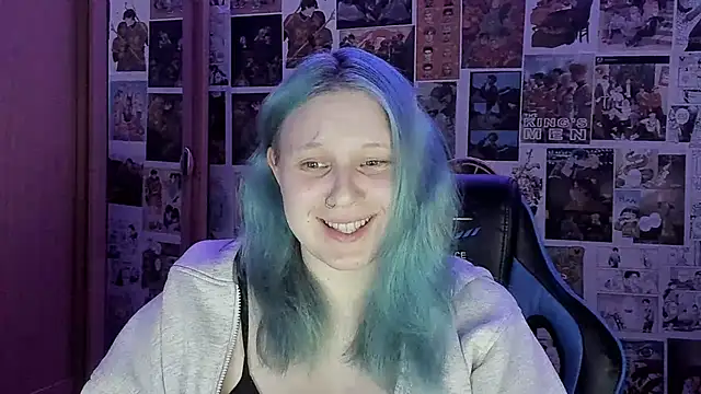 Snapshot of FoxPlayXX chatting on June 9, 10:21 pm FoxPlayXX online show from June 9, 10:21 pm