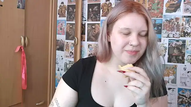 Snapshot of FoxPlayXX chatting on July 12, 2:52 pm FoxPlayXX online show from July 12, 2:52 pm