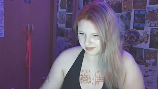 Snapshot of FoxPlayXX chatting on July 28, 12:29 am FoxPlayXX online show from July 28, 12:29 am