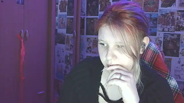 Snapshot of FoxPlayXX chatting on July 29, 10:08 pm FoxPlayXX online show from July 29, 10:08 pm