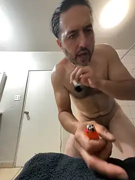 ezrah23 online show from March 19, 6:23 pm