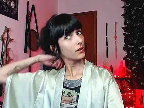 CarrieBurton online show from November 3, 3:13 pm