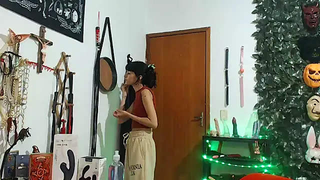 CarrieBurton online show from November 9, 2:48 pm