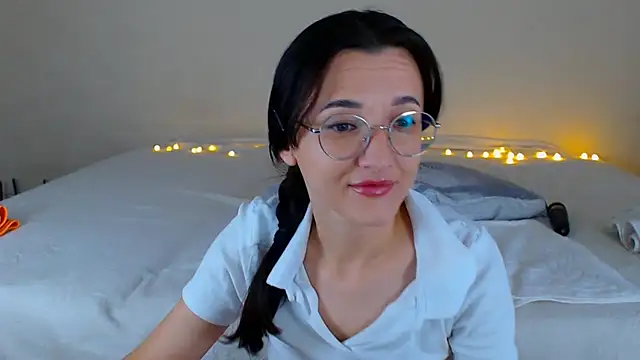 Snapshot of Dorotty_ chatting on November 2, 2:14 am Dorotty  online show from November 2, 2:14 am