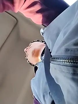 Snapshot of Verudi chatting on December 16, 8:58 pm Verudi online show from December 16, 8:58 pm