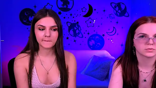 Snapshot of lisa_dark_ chatting on April 9, 7:08 pm lisa dark online show from April 9, 7:08 pm