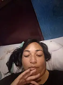 Snapshot of Reina_rouse chatting on November 6, 6:09 pm Reina rouse online show from November 6, 6:09 pm