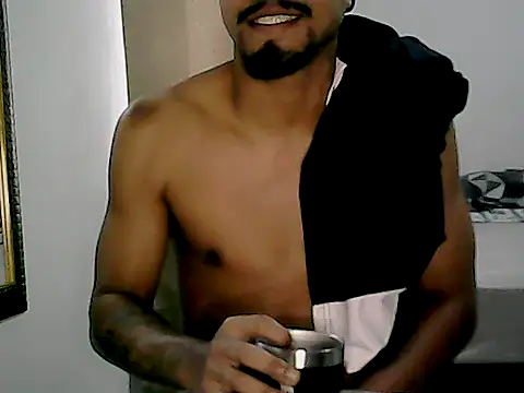 Snapshot of Joao_BRL chatting on May 29, 12:14 pm Joao BRL online show from May 29, 12:14 pm