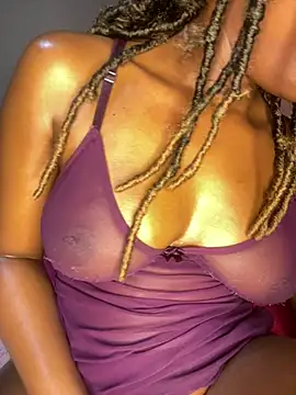 Snapshot of SP1CY_MOMMY chatting on July 21, 7:49 pm SP1CY MOMMY online show from July 21, 7:49 pm