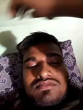 Snapshot of GleefulAkashyyy chatting on December 2, 4:18 am GleefulAkashyyy online show from December 2, 4:18 am