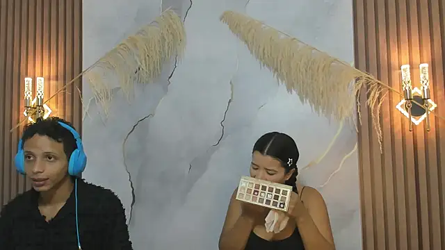 Snapshot of DamianandEva chatting on May 5, 1:19 pm DamianandEva online show from May 5, 1:19 pm