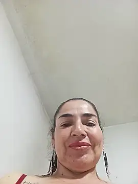 MaryRoze  online show from July 5, 1:01 am
