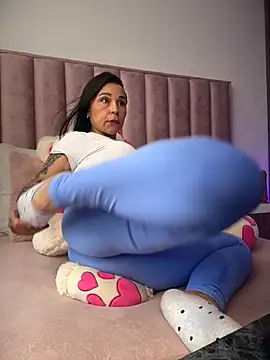 Snapshot of Natural_BIGASS_Nina chatting on June 29, 7:58 pm Natural BIGASS Nina online show from June 29, 7:58 pm