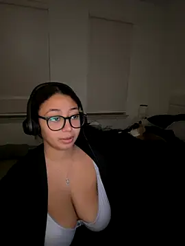 minha baby online show from November 18, 5:01 am