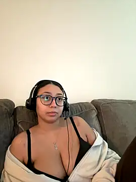 minha baby online show from December 4, 5:54 pm