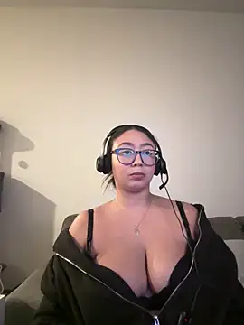 minha baby online show from December 19, 10:11 am