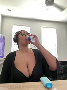 Snapshot of minha_baby chatting on January 6, 9:07 pm minha baby online show from January 6, 9:07 pm