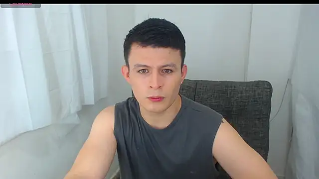 Snapshot of MARCUS_FIRE chatting on March 12, 9:32 pm MARCUS FIRE online show from March 12, 9:32 pm