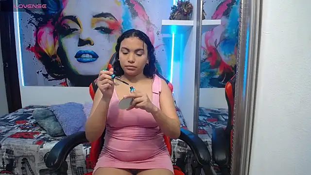 Snapshot of valeria_martinez19 chatting on June 9, 3:07 am valeria martinez19 online show from June 9, 3:07 am