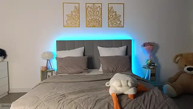 adele armass online show from February 7, 8:56 pm