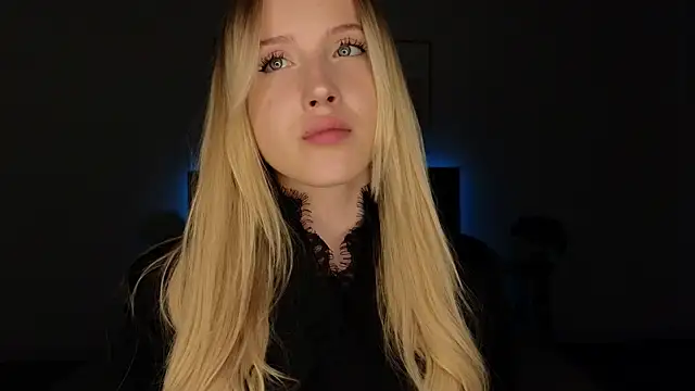 Snapshot of adele_armass chatting on May 13, 9:11 pm adele armass online show from May 13, 9:11 pm