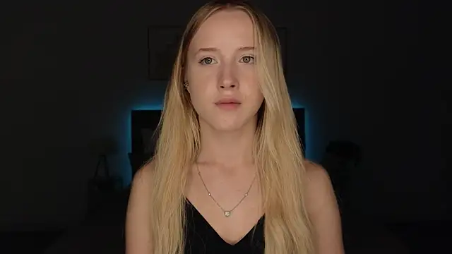 Snapshot of adele_armass chatting on July 11, 8:55 pm adele armass online show from July 11, 8:55 pm