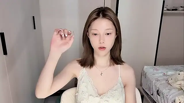 yuyu-33 online show from May 4, 6:09 am