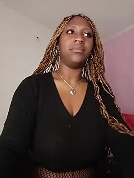 Snapshot of EvonyFoxxx chatting on May 27, 2:41 am EvonyFoxxx online show from May 27, 2:41 am