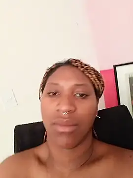 Snapshot of EvonyFoxxx chatting on July 19, 5:38 pm EvonyFoxxx online show from July 19, 5:38 pm